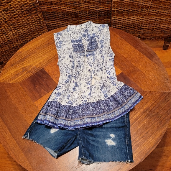 Beachlunchlounge Top - Picture 1 of 7